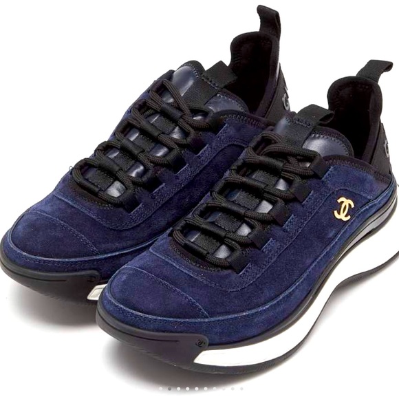 Chanel
Chanel Blue Suede CC Low Top Sneakers 39,5 - Picture 1 of 11